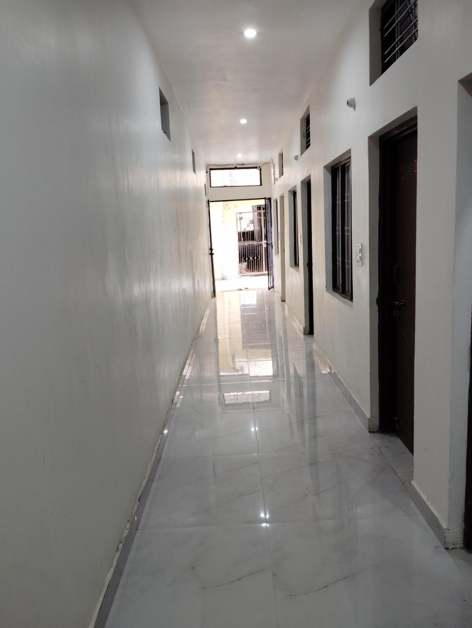 Hotel Narayana Residency Gupta Kāshi Exteriér fotografie